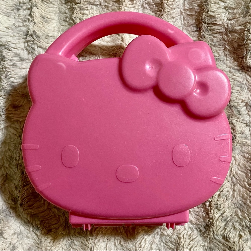 Hello Kitty Case - image 1